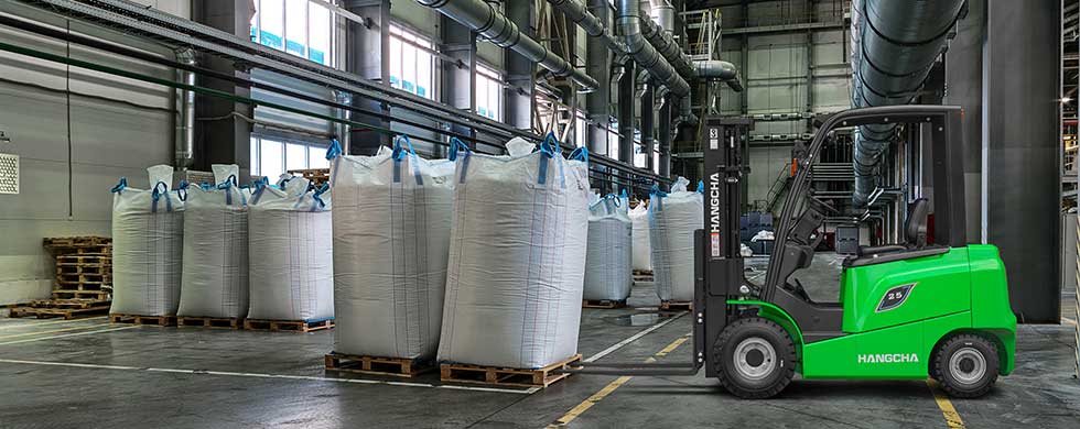 HC Forklifts UK simplifies the step-up to Li-ion